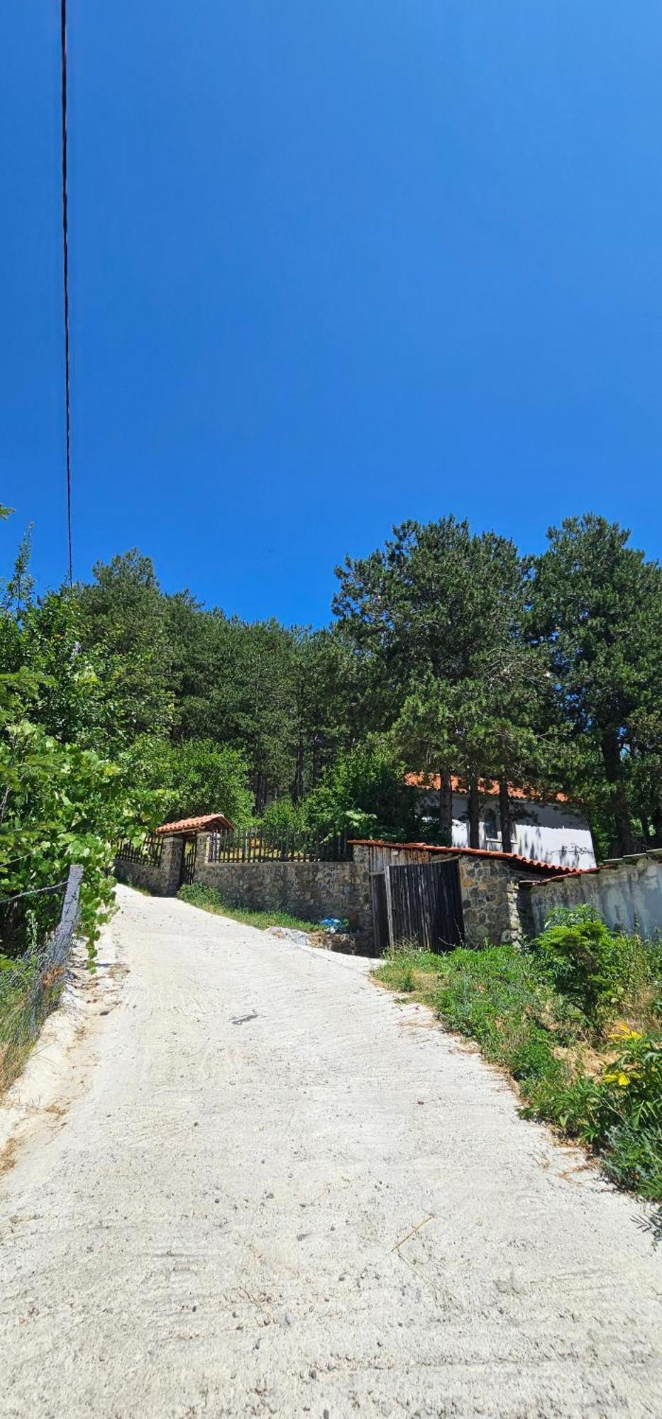 Bujtinat Skenderi 2 Gjinar